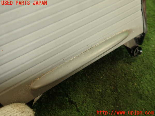 2UPJ-25907810]ポルシェ・カイエン ターボ(9PAM4851A)ドリンクホルダー 中古_m0002.jpg