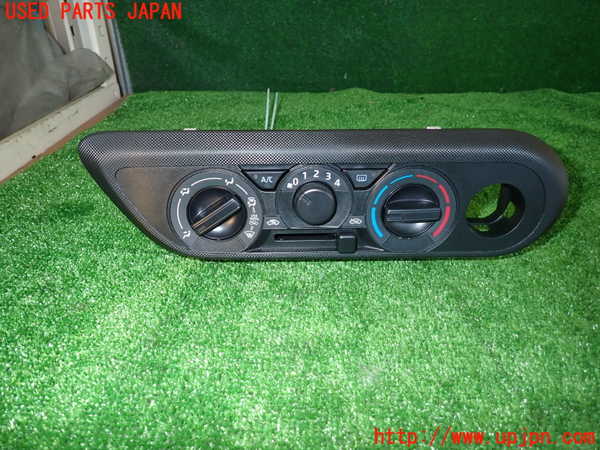 2UPJ-25916066]ライズ(RAIZE)(A201A)エアコンスイッチ1 中古_m0001.jpg