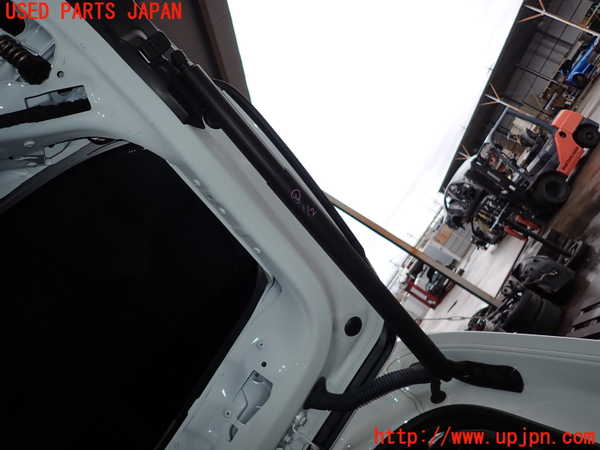 2UPJ-25931584]BMW 118i(7K15)(F40)リアゲートダンパー 中古_m0001.jpg