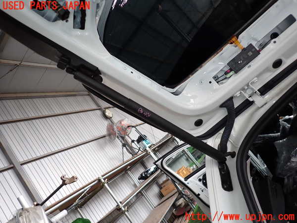 2UPJ-25931584]BMW 118i(7K15)(F40)リアゲートダンパー 中古_m0002.jpg