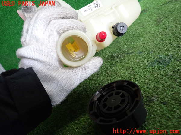 2UPJ-25932410]BMW 118i(7K15)(F40)ラジエータータンク 中古_m0004.jpg