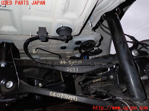 2UPJ-25935146]BMW 118i(7K15)(F40)右リアアッパーアーム1 中古_m0001.jpg