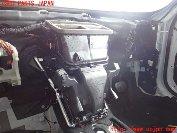 2UPJ-25936081]BMW 118i(7K15)(F40)エバポレーター1 中古_m0001.jpg