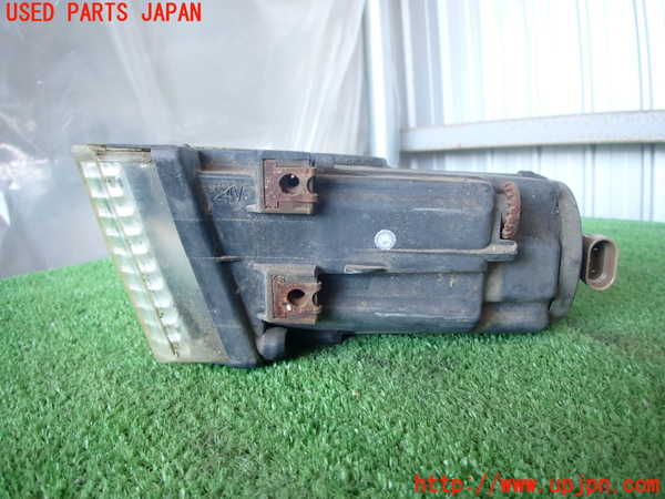 5UPJ-25941182]アルテッツァ(SXE10)左フォグ 【ジャンク品】 中古_m0004.jpg