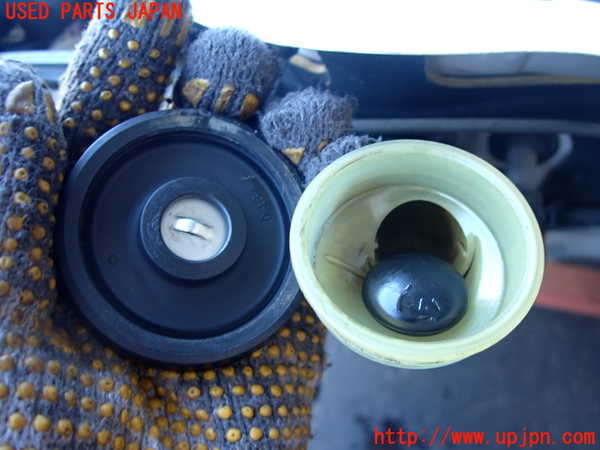 2UPJ-25943310]アルテッツァ(SXE10)クラッチマスター 中古_m0002.jpg