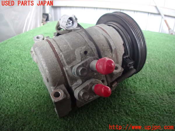 5UPJ-25946025]アルテッツァ(SXE10)エアコンコンプレッサー 中古_m0002.jpg