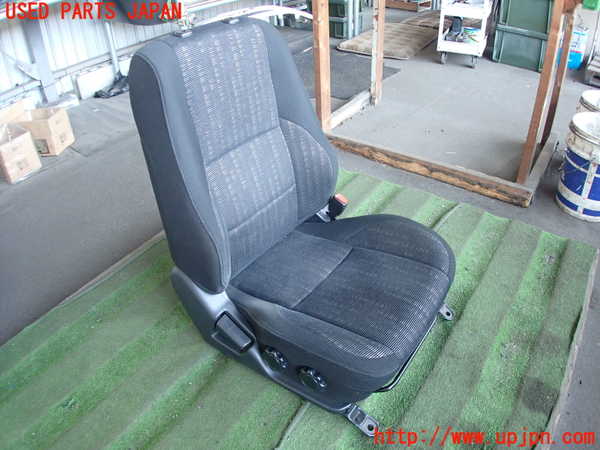 2UPJ-25947035]アルテッツァ(SXE10)運転席シート 中古_m0001.jpg