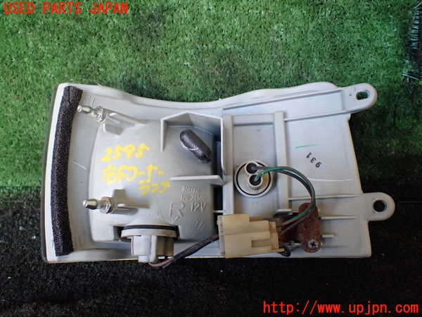 1UPJ-25951150]キャラバン コーチ(KRE24)右コーナーランプ 中古_m0003.jpg