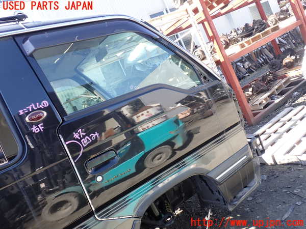 1UPJ-25951230]キャラバン コーチ(KRE24)右前ドア NSG M4O8 中古_m0001.jpg