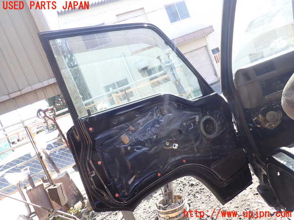 1UPJ-25951260]キャラバン コーチ(KRE24)左前ドア NSG M4O8 中古_m0004.jpg
