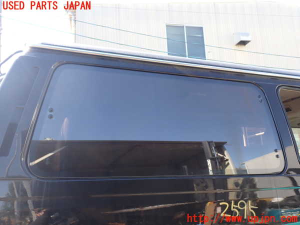 1UPJ-25951380]キャラバン コーチ(KRE24)右クォーターガラス NSG M5E8 中古_m0001.jpg