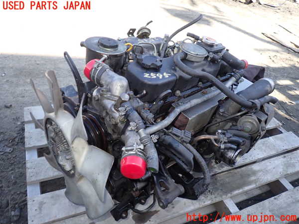 1UPJ-25952010]キャラバン コーチ(KRE24)エンジン TD27TI 中古_m0001.jpg