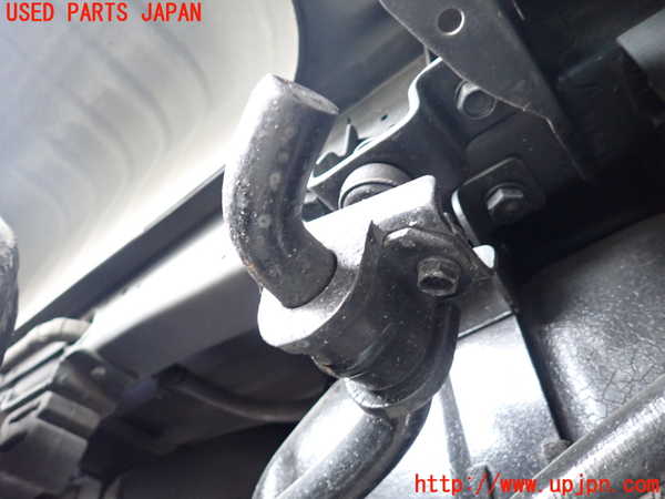 5UPJ-25955445]キャラバン コーチ(KRE24)リアスタビライザー 中古_m0002.jpg