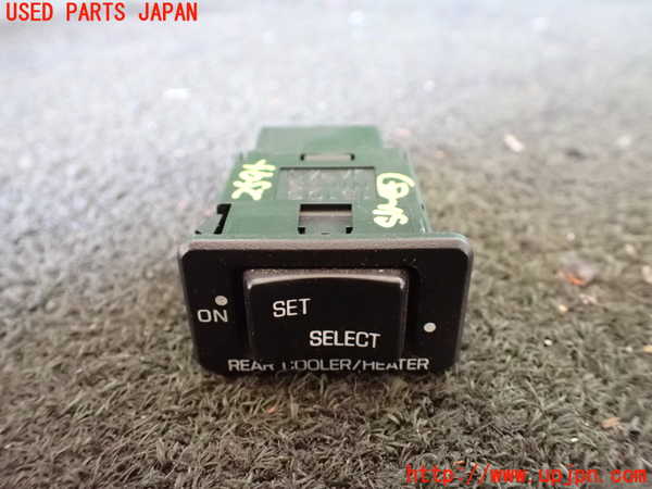 1UPJ-25956309]キャラバン コーチ(KRE24)スイッチ4 (リヤクーラー＆ヒーター) 中古_m0001.jpg