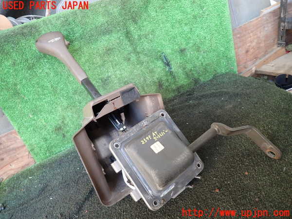 1UPJ-25957555]キャラバン コーチ(KRE24)ATシフトレバー 【ジャンク】_m0004.jpg