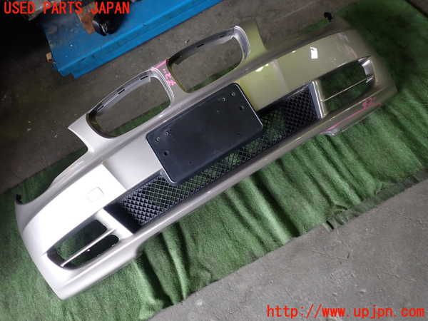 1UPJ-25971010]BMW 120i カブリオレ E88(UL20)フロントバンパー 中古_m0001.jpg