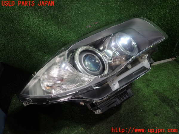 1UPJ-25971130]BMW 120i カブリオレ E88(UL20)右ヘッドライト HID 中古_m0001.jpg