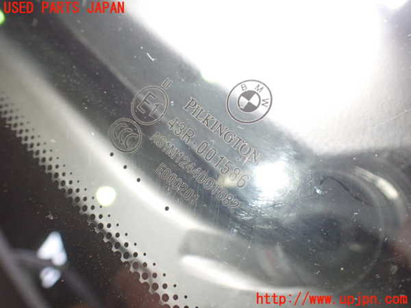 1UPJ-25971195]BMW 120i カブリオレ E88(UL20)フロントガラス PILKINGTON M1244 中古_m0004.jpg