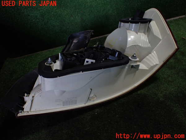 1UPJ-25971536]BMW 120i カブリオレ E88(UL20)左テールランプ 中古_m0004.jpg