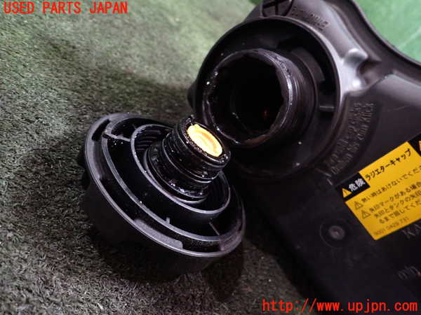 1UPJ-25972410]BMW 120i カブリオレ E88(UL20)ラジエータータンク 中古_m0003.jpg