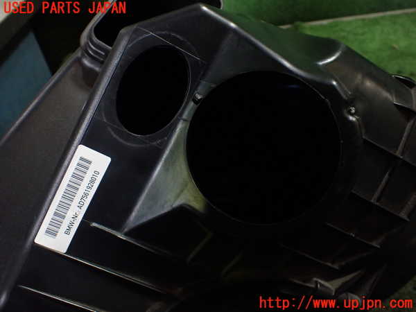 1UPJ-25972560]BMW 120i カブリオレ E88(UL20)エアクリーナーボックス 中古_m0004.jpg