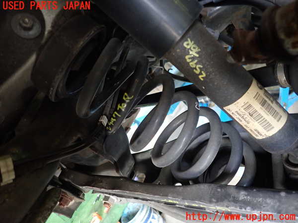 1UPJ-25975100]BMW 120i カブリオレ E88(UL20)右リアスプリング 中古_m0001.jpg