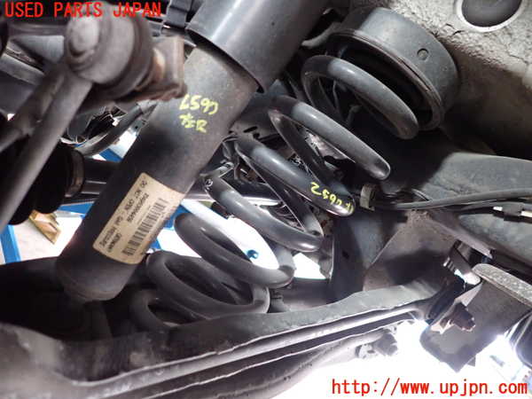 1UPJ-25975105]BMW 120i カブリオレ E88(UL20)左リアスプリング 中古_m0001.jpg