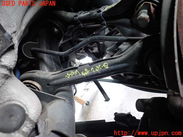 1UPJ-25975156]BMW 120i カブリオレ E88(UL20)左リアアッパーアーム1 中古_m0001.jpg