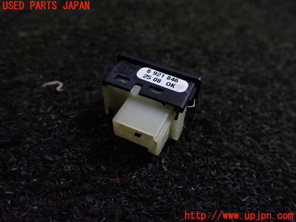 1UPJ-25976307]BMW 120i カブリオレ E88(UL20)スイッチ2 (トランク) 中古_m0002.jpg