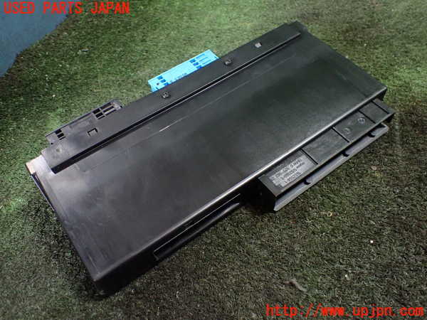 1UPJ-25976147]BMW 120i カブリオレ E88(UL20)コンピューター2 (61.35 9177985-01) 中古_m0002.jpg