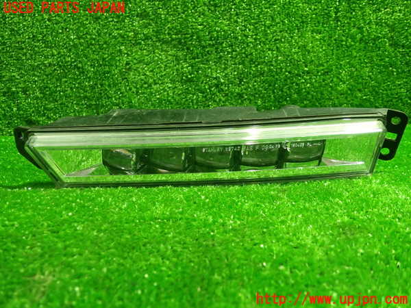 5UPJ-25981182]ヴェゼル ハイブリッド(e：HEV)(RU3)左フォグ 中古_m0001.jpg