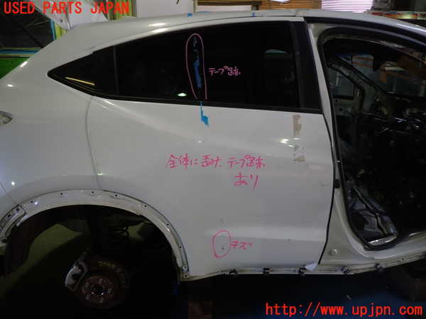 5UPJ-25981290]ヴェゼル ハイブリッド(e：HEV)(RU3)右後ドア 43R-00073 中古_m0001.jpg