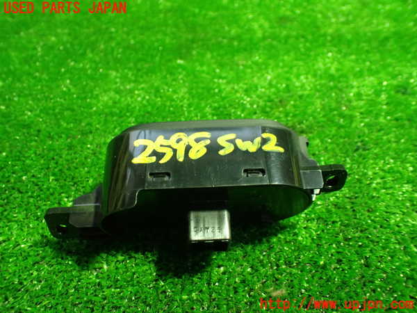 5UPJ-25986307]ヴェゼル ハイブリッド(e：HEV)(RU3)スイッチ2 (シートポジション) 中古_m0004.jpg