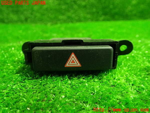 5UPJ-25986290]ヴェゼル ハイブリッド(e：HEV)(RU3)ハザードスイッチ 中古_m0001.jpg