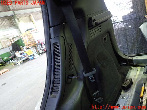 5UPJ-25987155]ヴェゼル ハイブリッド(e：HEV)(RU3)右2列目シートベルト 中古_m0001.jpg