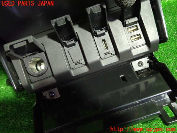 1UPJ-25987691]ヴェゼル ハイブリッド(e：HEV)(RU3)内装トリム類1 中古_m0002.jpg