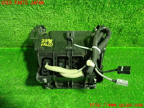 1UPJ-25987691]ヴェゼル ハイブリッド(e：HEV)(RU3)内装トリム類1 中古_m0003.jpg