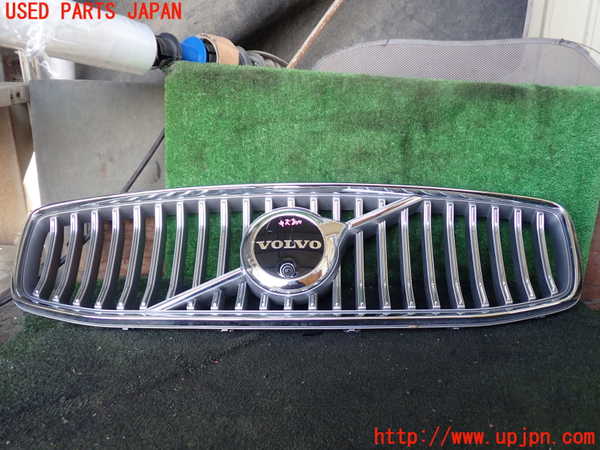 1UPJ-26001050]ボルボ・V90(PB420TMA)ラジエターグリル 中古_m0001.jpg