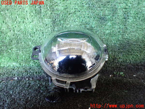 1UPJ-26001182]ボルボ・V90(PB420TMA)左フォグ 中古_m0001.jpg