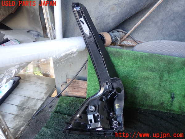 1UPJ-26001530]ボルボ・V90(PB420TMA)右テールランプ 中古_m0002.jpg