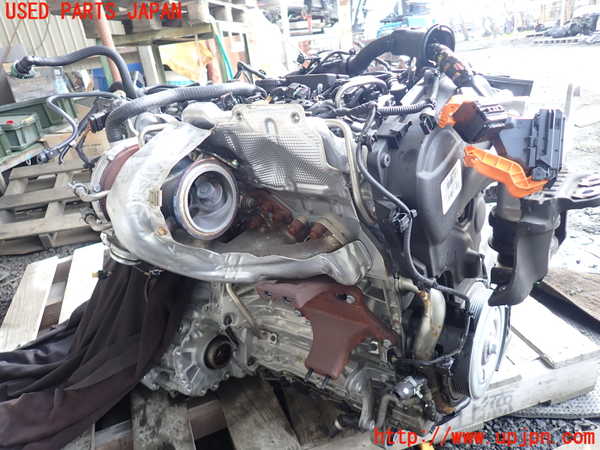 1UPJ-26002010]ボルボ・V90(PB420TMA)エンジン B420T 4WD 中古_m0001.jpg