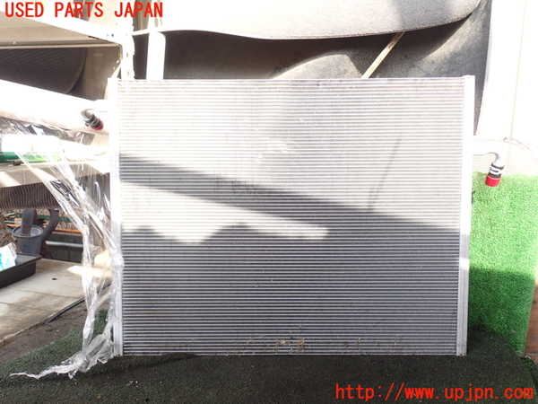 1UPJ-26002322]ボルボ・V90(PB420TMA)ラジエーター2 (サブ) 中古_m0001.jpg