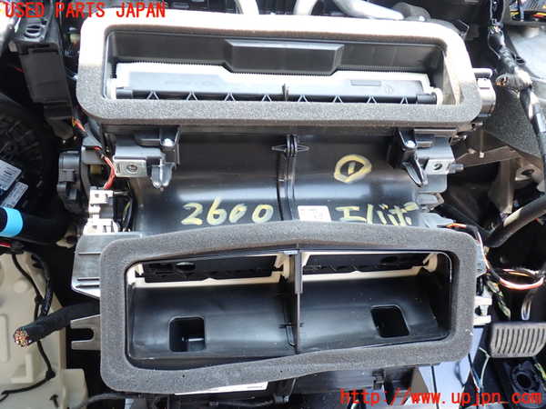 1UPJ-26006081]ボルボ・V90(PB420TMA)エバポレーター1 中古_m0002.jpg
