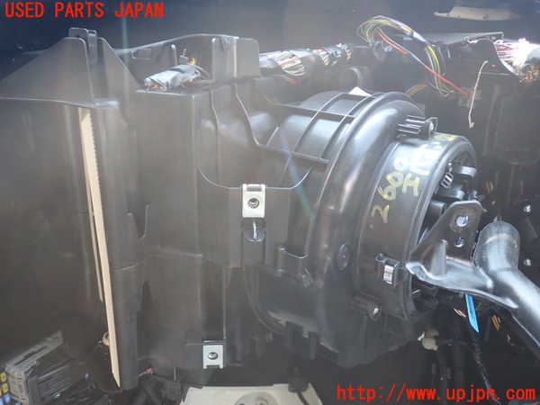 1UPJ-26006081]ボルボ・V90(PB420TMA)エバポレーター1 中古_m0003.jpg