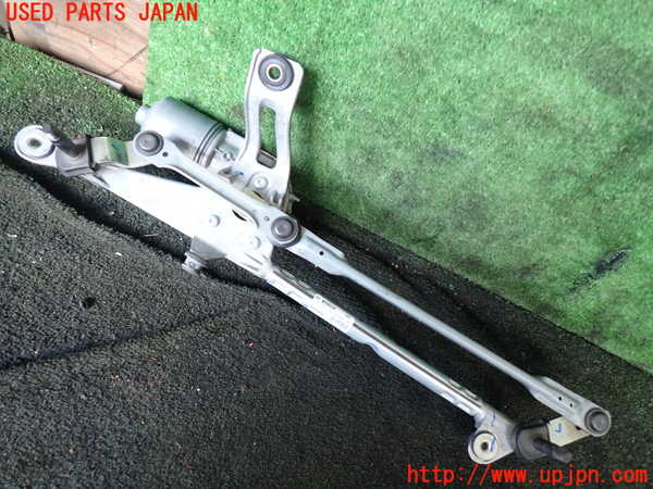 1UPJ-26006770]ボルボ・V90(PB420TMA)フロントワイパーモーター 中古_m0002.jpg