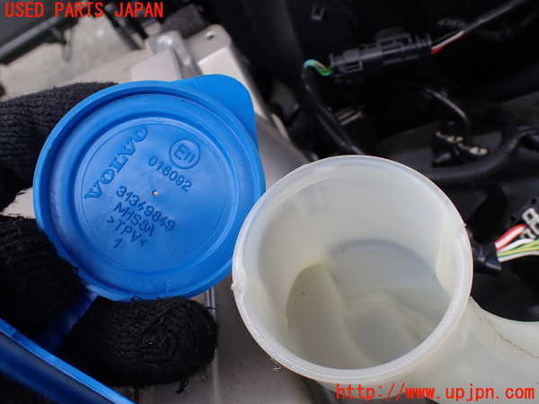 1UPJ-26006791]ボルボ・V90(PB420TMA)ウォッシャータンク1 中古_m0002.jpg