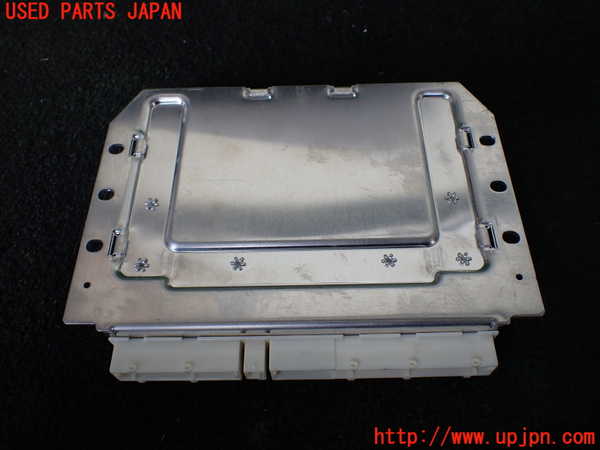 1UPJ-26006120]ボルボ・V90(PB420TMA)サスペンションコンピューター 中古_m0003.jpg