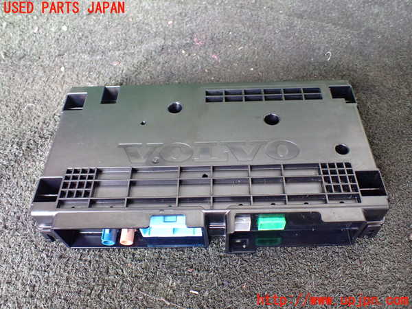 1UPJ-26006150]ボルボ・V90(PB420TMA)コンピューター5 (32279772) 中古_m0003.jpg
