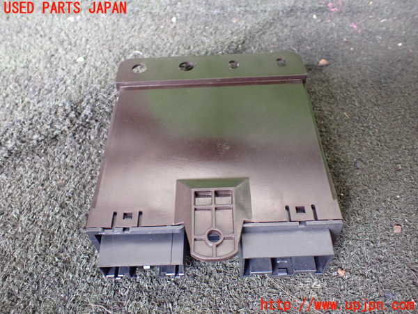 1UPJ-26006151]ボルボ・V90(PB420TMA)コンピューター6 (32214767) 中古_m0003.jpg