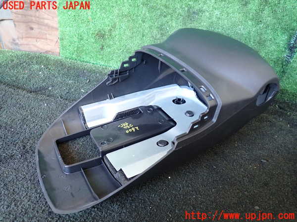 1UPJ-26007905]ボルボ・V90(PB420TMA)コラムカバー 中古_m0002.jpg